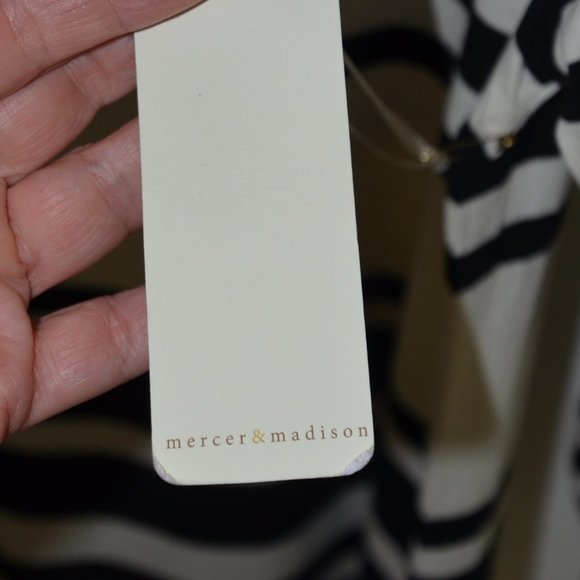 Mercer & Madison Striped Tunic Top High Low Pleated Back Womens Size M New - Picture 3 of 8